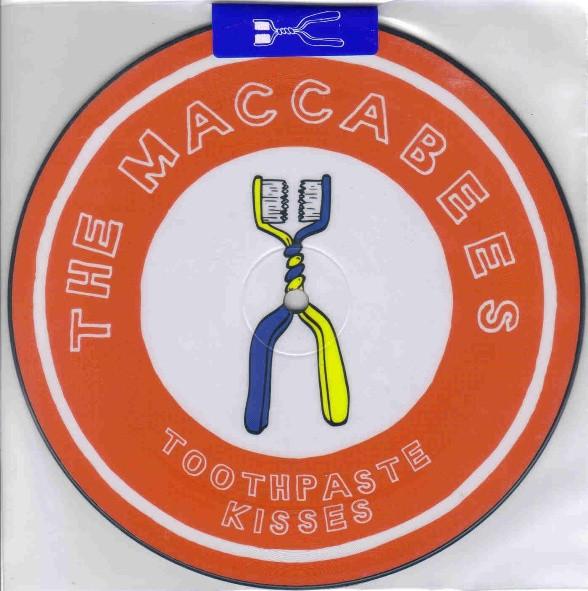 The Maccabees - Toothpaste Kisses